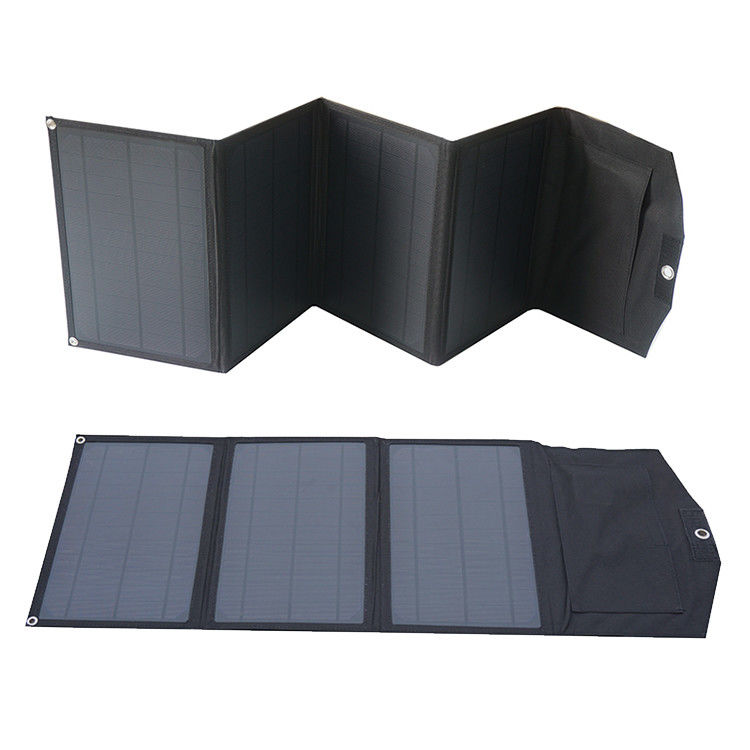 De openlucht Zonnepv Comité 120W Veelvoudige Output 5V voerde Vouwbare Zonnecellenuitrusting in